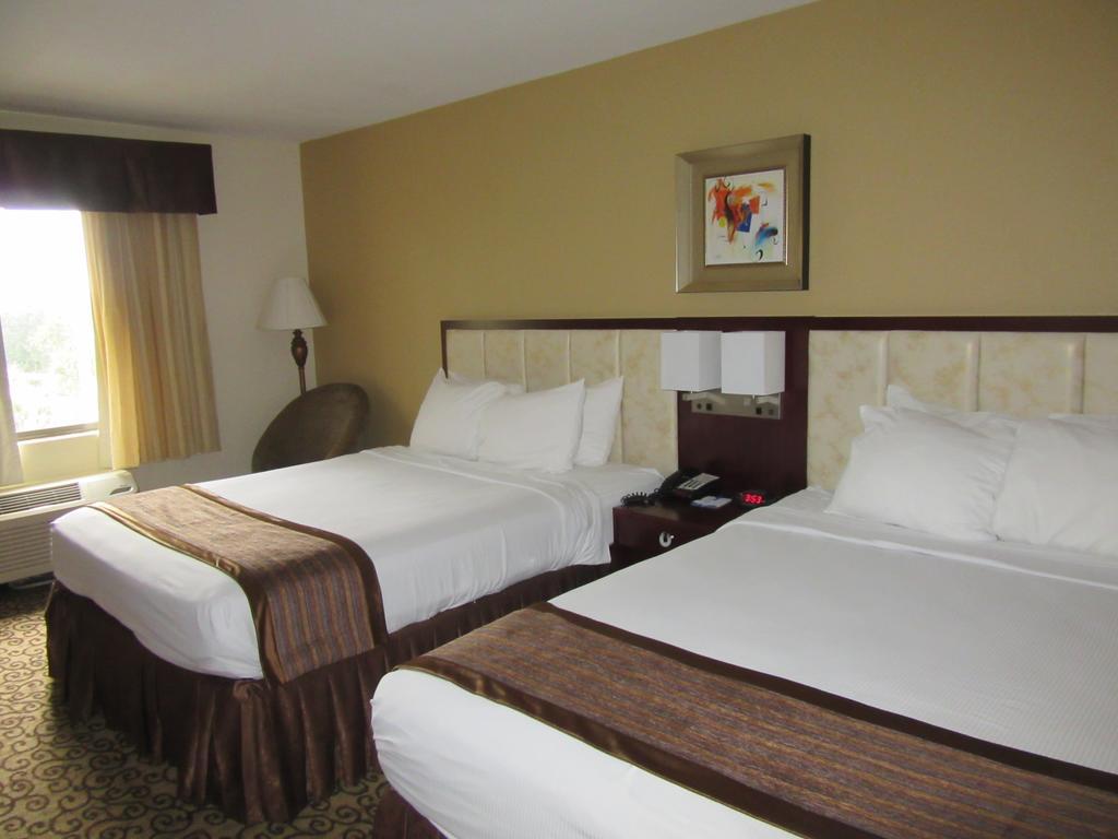 Baymont By Wyndham Columbia Fort Jackson Eksteriør billede