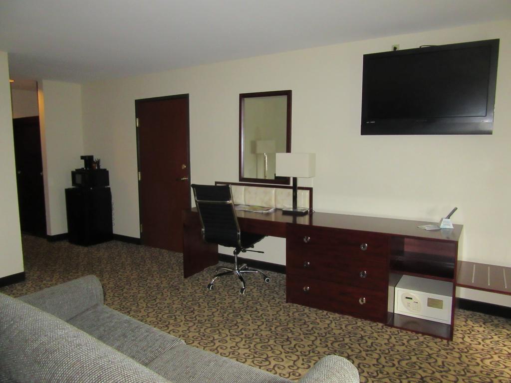 Baymont By Wyndham Columbia Fort Jackson Eksteriør billede