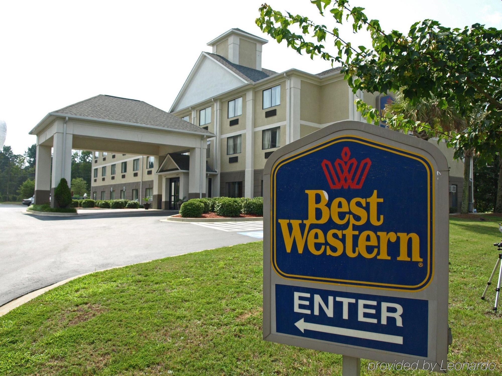 Baymont By Wyndham Columbia Fort Jackson Eksteriør billede