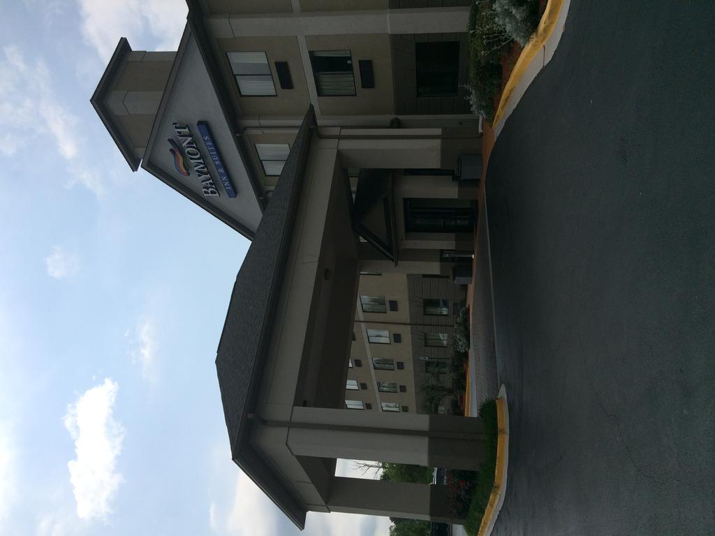 Baymont By Wyndham Columbia Fort Jackson Eksteriør billede